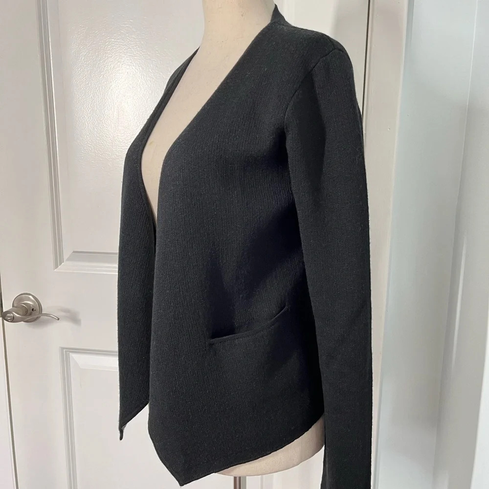 Margaret O’Leary black 100% merino wool open jacket sweater size M - Picture 8 of 12